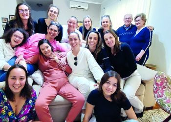 Unidas pela solidez de uma amizade eterna