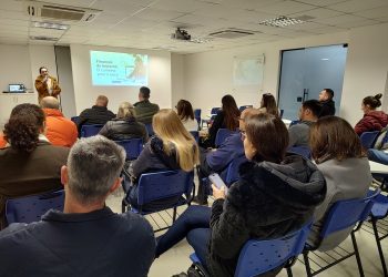 Núcleo Bem Receber da ACI-E reúne empresários de Encantado para qualificar as finanças dos negócios