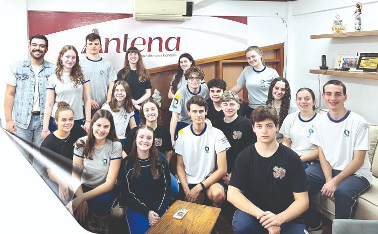 ANTENA recebe terceirão do Mário Quintana