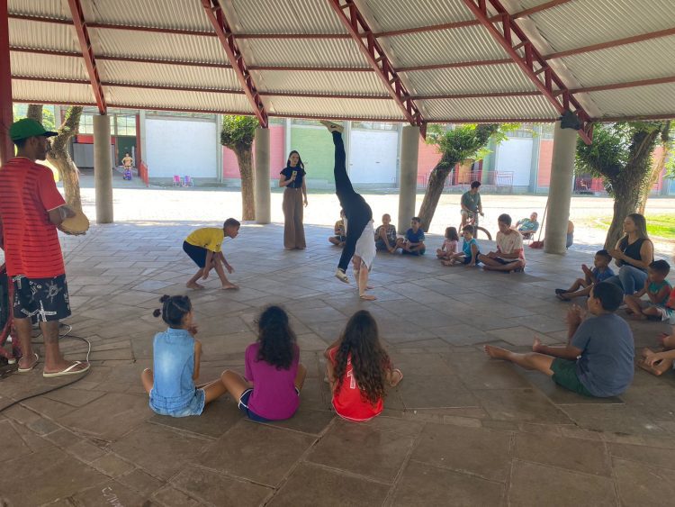 CRAS e Secretaria de Assistência Social de Encantado promovem evento para crianças em abrigos no Parque João Batista Marchese