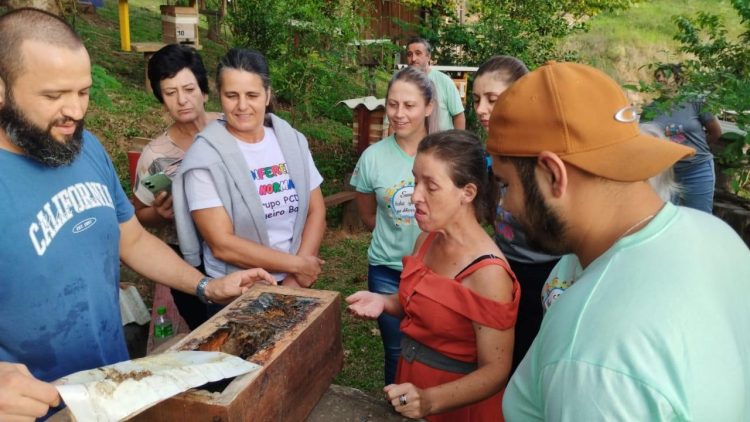 Grupo de PCDs de Coqueiro Baixo realiza primeiro encontro do ano