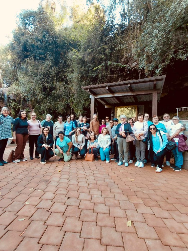 Comitiva de Victor Graeff visita Caminho da Fé e Devoção em Relvado