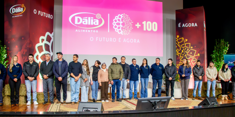 Primeira edição do Dália +100 reúne lideranças e produtores rurais