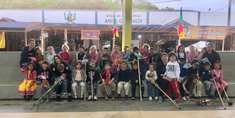 Equoterapia Abraço Forte promove oficina e passeios a cavalo durante o 13º Encontro Farroupilha